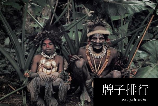 世界上最奇特的部落 查莫洛人以黑牙为美(审美独特)
