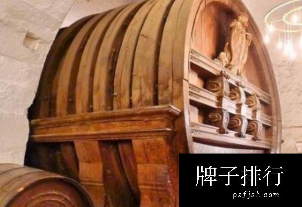世界上最大的葡萄酒酒桶 海德堡桶建于1751年(容积22.2万升)