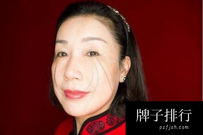 世界上最长睫毛 中国花仙子尤建霞(12.4厘米)